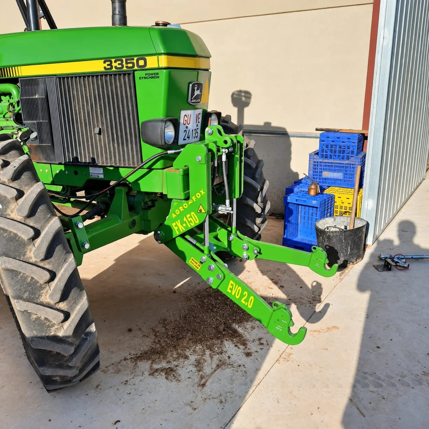 John Deere 3350 con tripuntal delantero AGRO-FOX